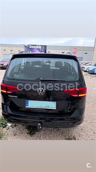 Usado VW Touran Sportline 150 CV (110 kW) 2021 Negro Monovolumen