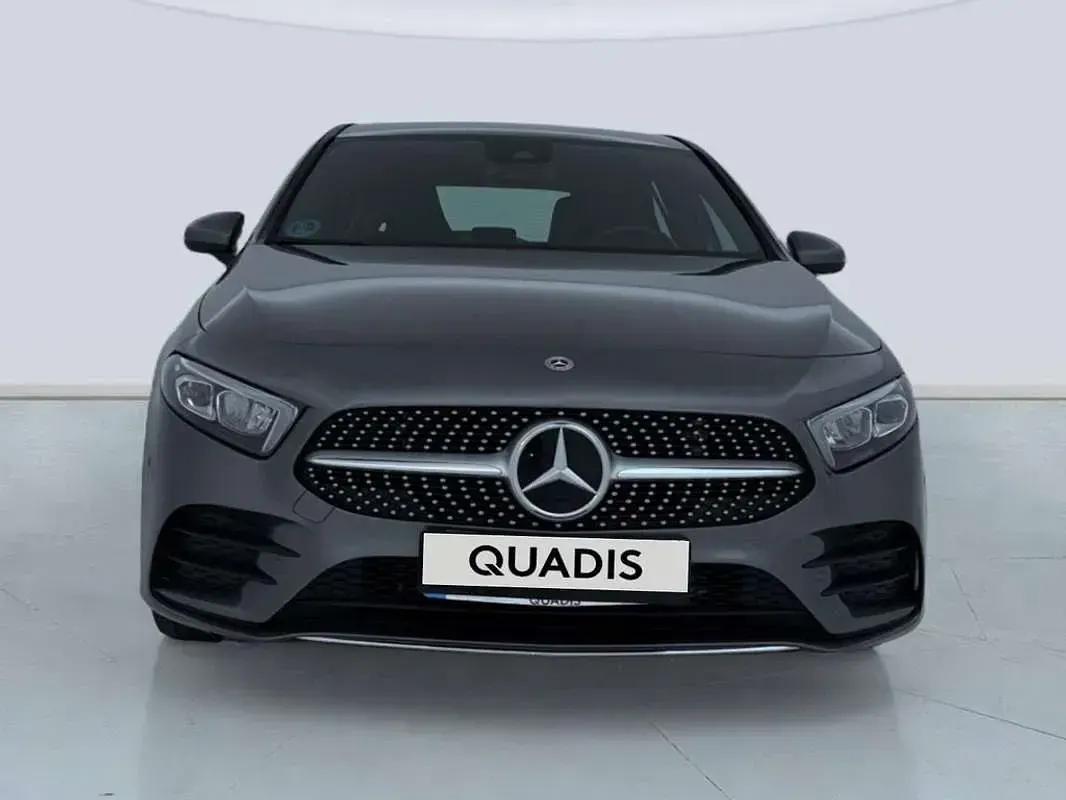 Usado Mercedes A200 150 CV (110 kW) 2022 Gris Utilitario