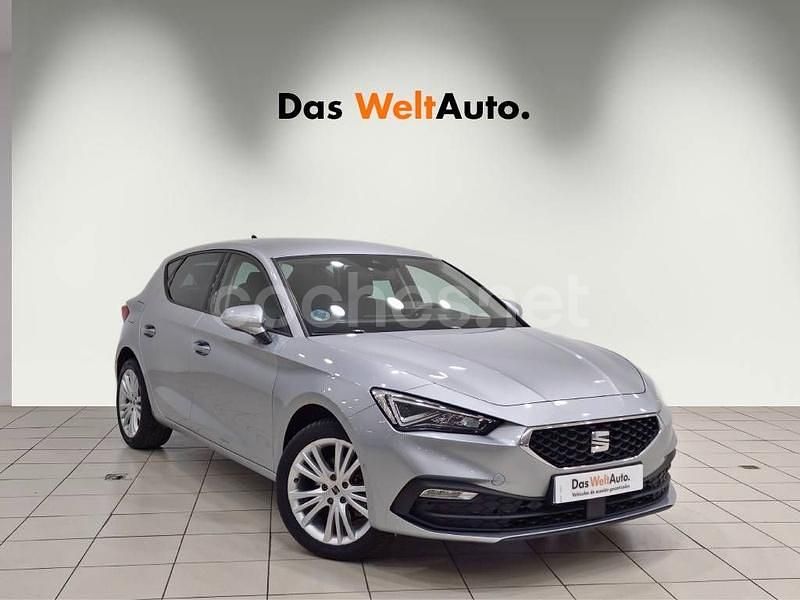 Gris / plata Usado 2024 Seat Leon Style Berlina | 21.700 € (Super precio) - Imagen 1/4