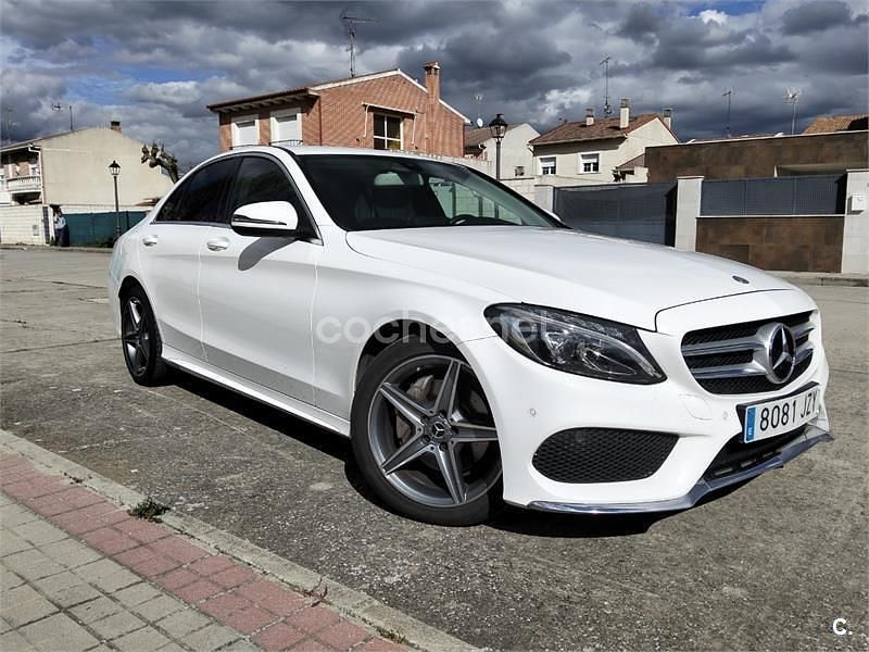 Usado Mercedes C220 AMG line 170 CV (125 kW) 2017 Blanco Berlina