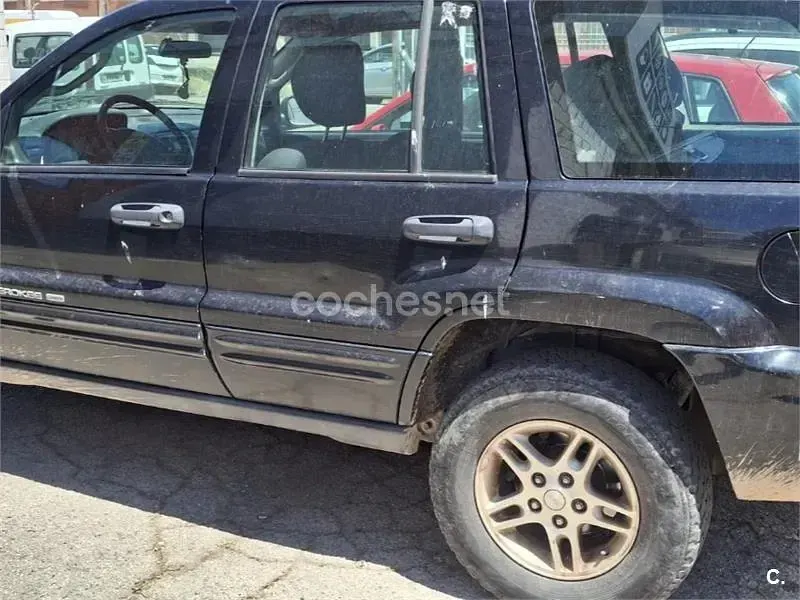 Usado Jeep Grand Cherokee 163 CV (119 kW) 2003 Negro SUV