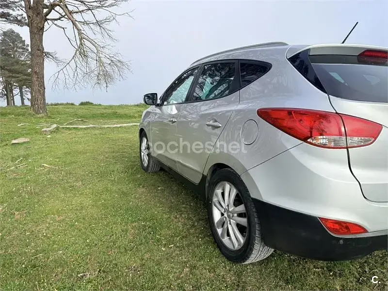 Usado Hyundai ix35 Style 136 CV (100 kW) 2011 Gris / plata SUV