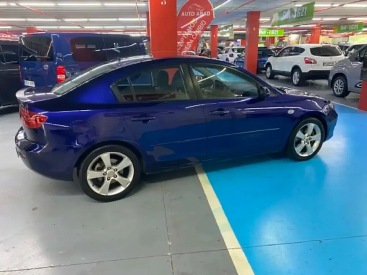 Usado Mazda 3 Sportive 150 CV (110 kW) 2005 Azul Utilitario