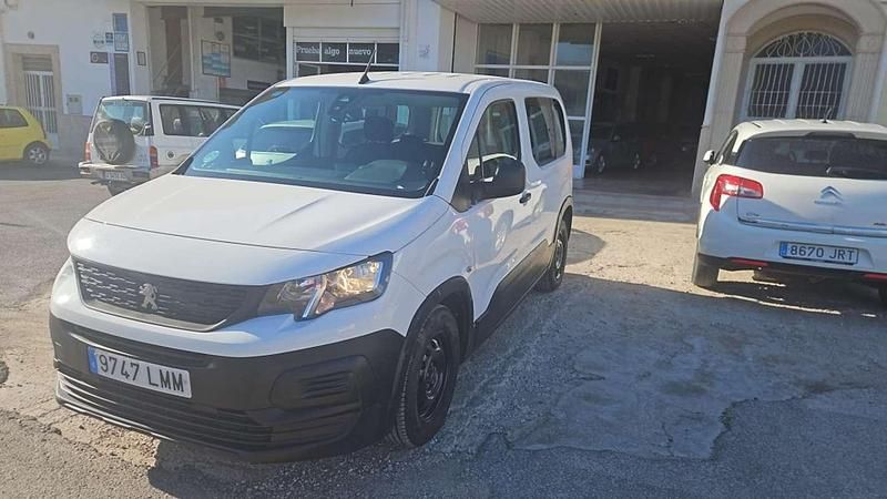 Usado Peugeot Rifter Active 102 CV (75 kW) 2021 Blanco Monovolumen