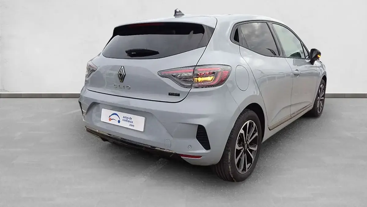 Usado Renault Clio Techno 143 CV (105 kW) 2025 Utilitario