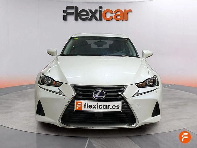 Usado Lexus IS300h Sport Line 223 CV (164 kW) 2019 Blanco Berlina