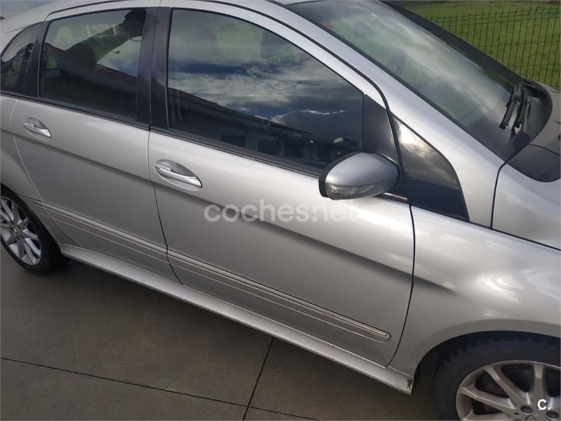 Gris / plata Usado 2007 Mercedes B200 Monovolumen | 6100 € (Caro) - Imagen 1/4