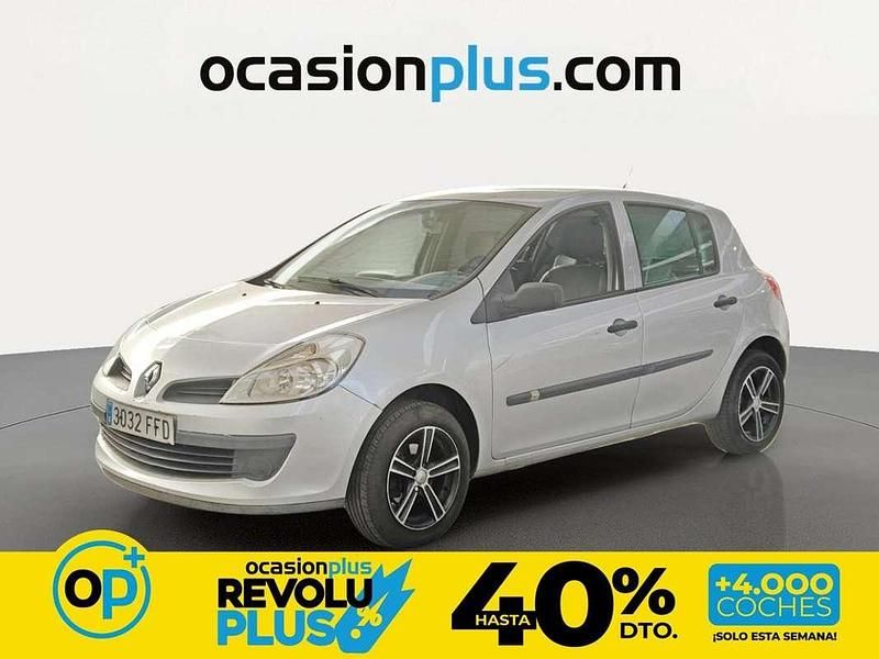 Usado Renault Clio II Authentique 75 CV (55 kW) 2006 Gris Utilitario