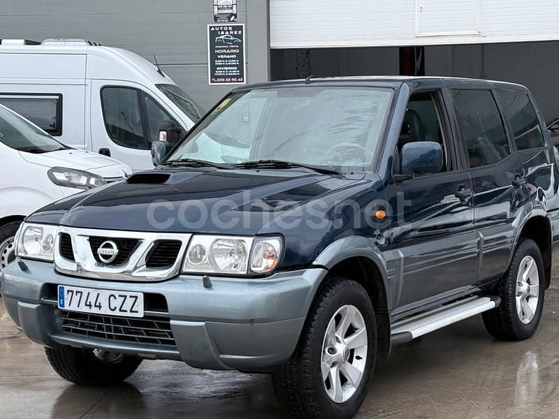 Azul Usado 2004 Nissan Terrano SUV | 9999 € (Precio justo) - Imagen 1/4