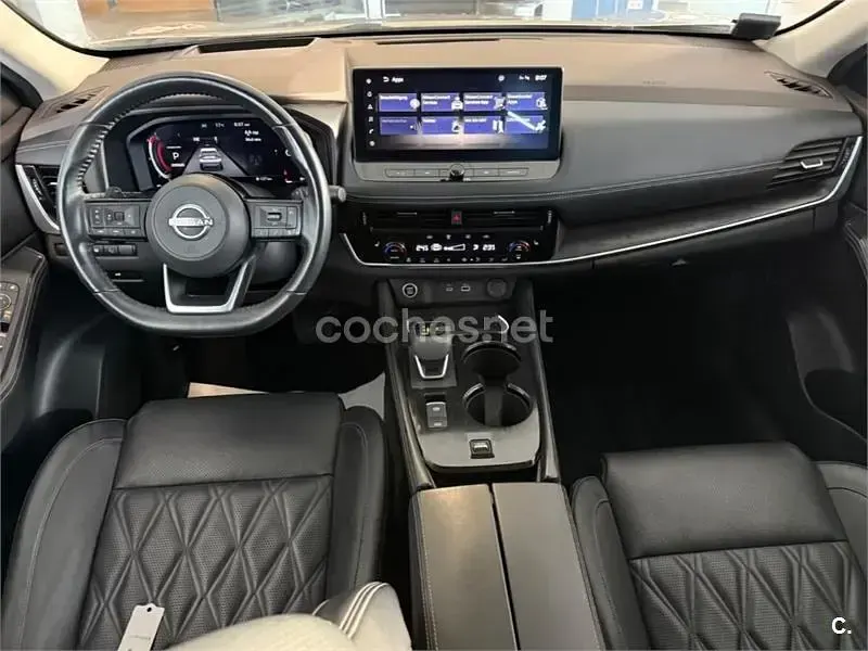 Usado Nissan X-Trail 160 CV (117 kW) 2022 Gris / plata SUV