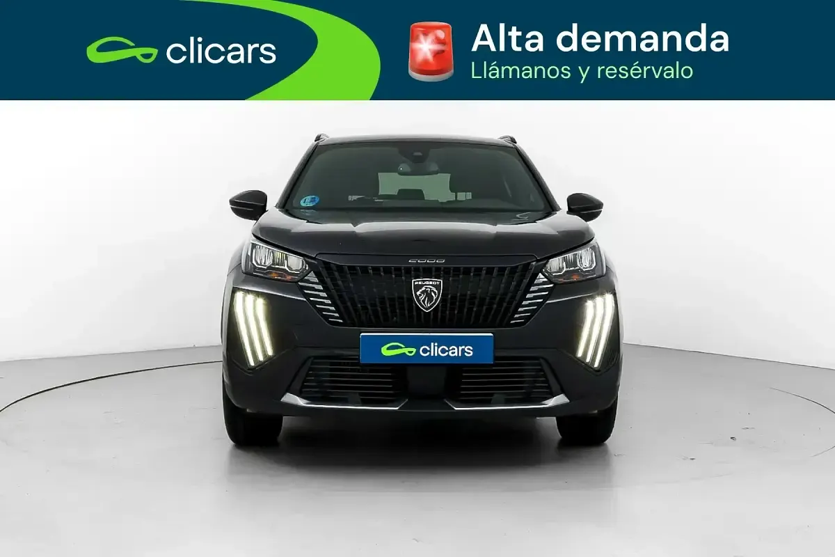Usado Peugeot 2008 Allure 136 CV (100 kW) 2025 Negro SUV