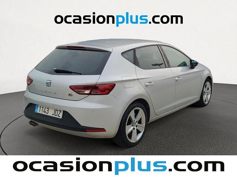 Usado Seat Leon FR 150 CV (110 kW) 2015 Gris plata Utilitario