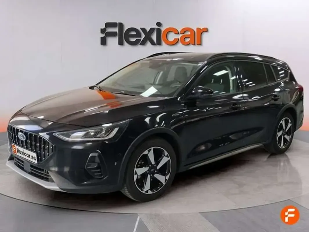 Usado Ford Focus Active X 125 CV (91 kW) 2024 Negro Berlina
