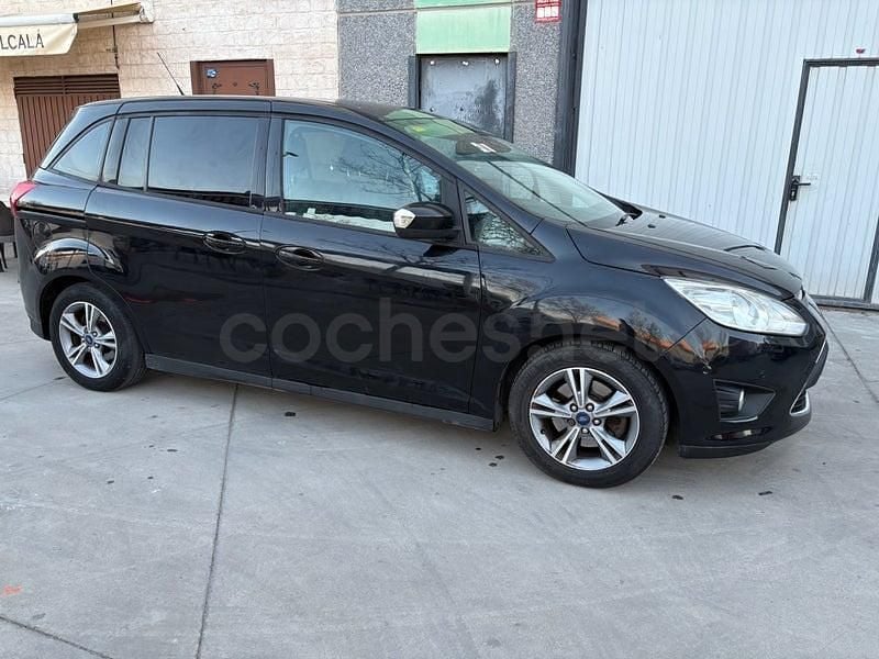 Usado Ford Grand C-Max 125 CV (91 kW) 2014 Negro Monovolumen