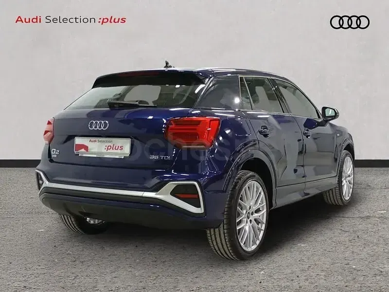 Usado Audi Q2 Ambiente 150 CV (110 kW) 2025 Azul SUV