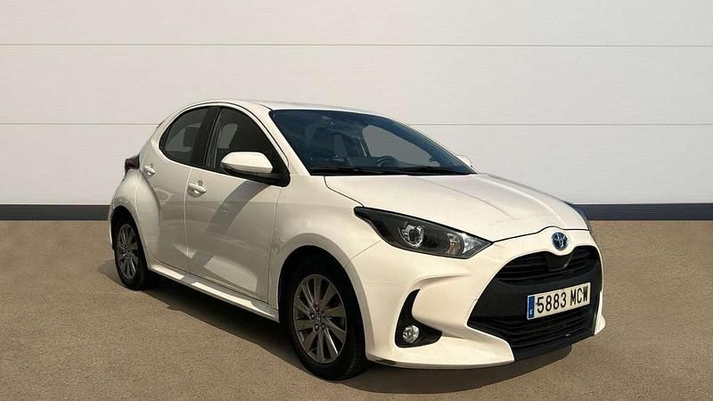 Usado 2022 Toyota Yaris Hybrid Active Utilitario | 16.923 € (Super precio) - Imagen 1/4