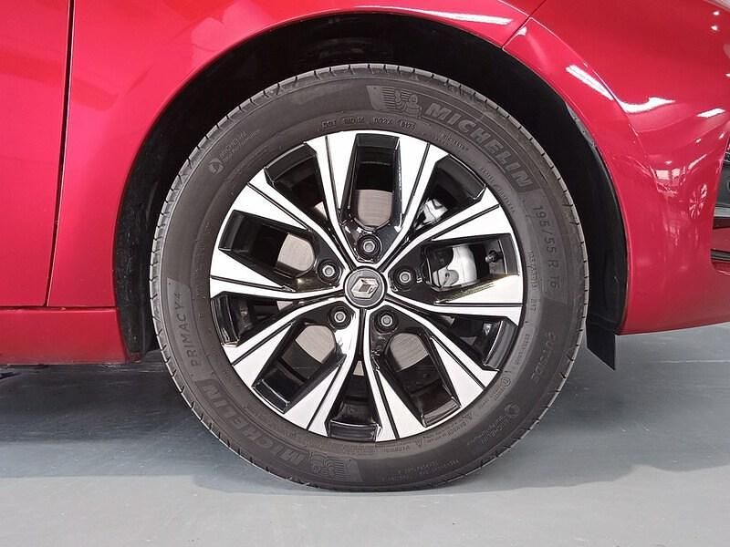 Usado Renault Zoe Evolution 80 kW (110 CV) 2023 Rouge flamme Utilitario