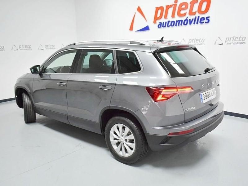 Usado Skoda Karoq Ambition 150 CV (110 kW) 2022 Gris / plata SUV