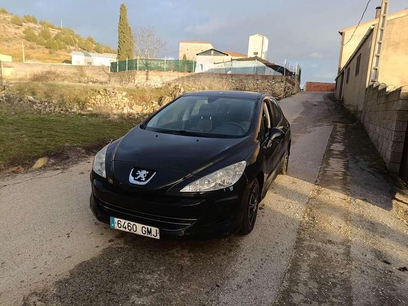 Usado Peugeot 308 109 CV (80 kW) 2009 Negro Utilitario
