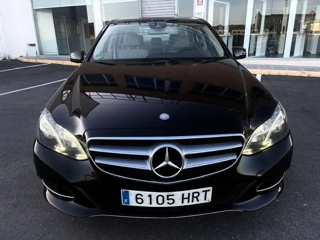 Usado Mercedes E300 Avantgarde 231 CV (169 kW) 2013 Negro Berlina