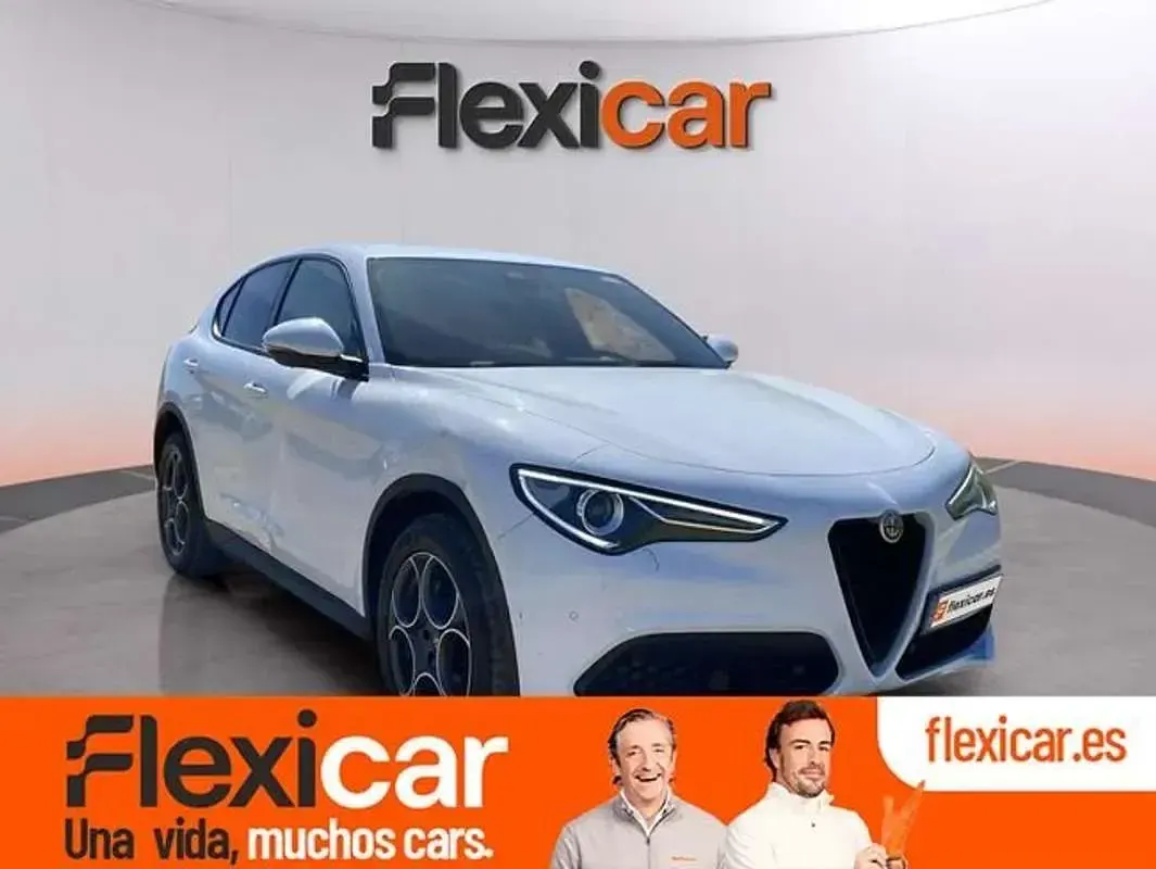 Usado Alfa Romeo Stelvio Sprint 200 CV (147 kW) 2022 Blanco SUV