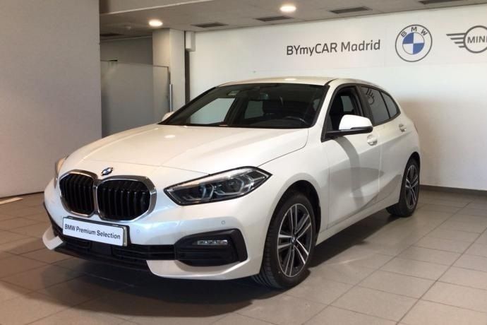 Blanco Usado 2022 BMW 118 Comfort Edition Utilitario | 23.900 € (Super precio) - Imagen 1/4