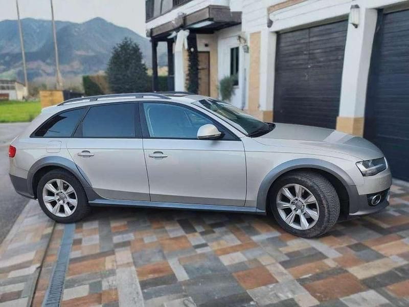 Usado Audi A4 Allroad Premium 177 CV (130 kW) 2012 Beige Familiar