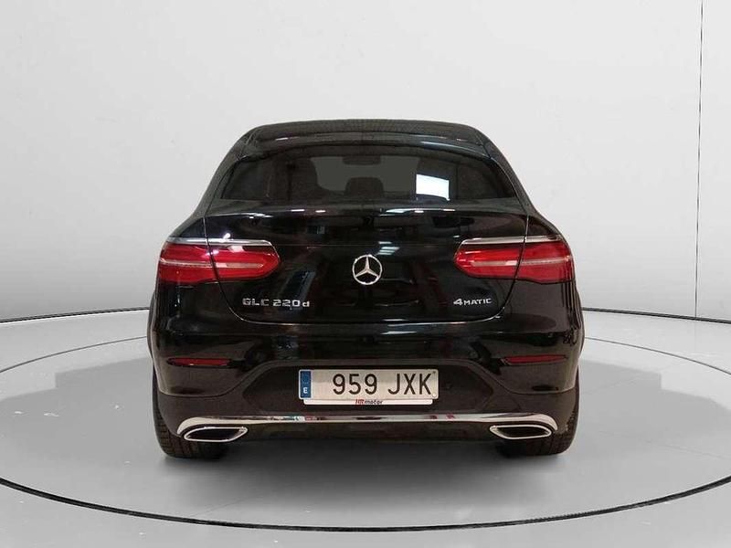 Usado Mercedes GLC220 AMG line 170 CV (125 kW) 2017 Negro SUV
