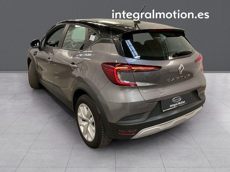 Usado Renault Captur Evolution 90 CV (66 kW) 2022 Gris SUV