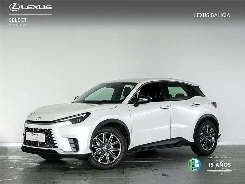 Usado Lexus LBX 136 CV (100 kW) 2026 Blanco SUV