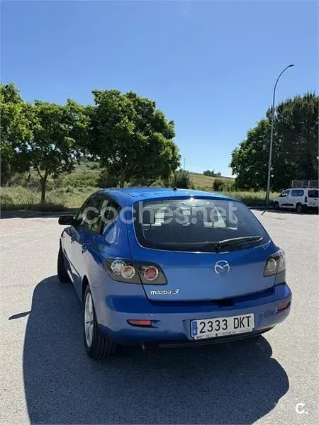 Usado Mazda 3 Active 110 CV (80 kW) 2005 Azul Berlina