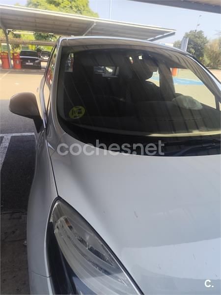 Usado Renault Scénic III 110 CV (80 kW) 2011 Blanco Monovolumen