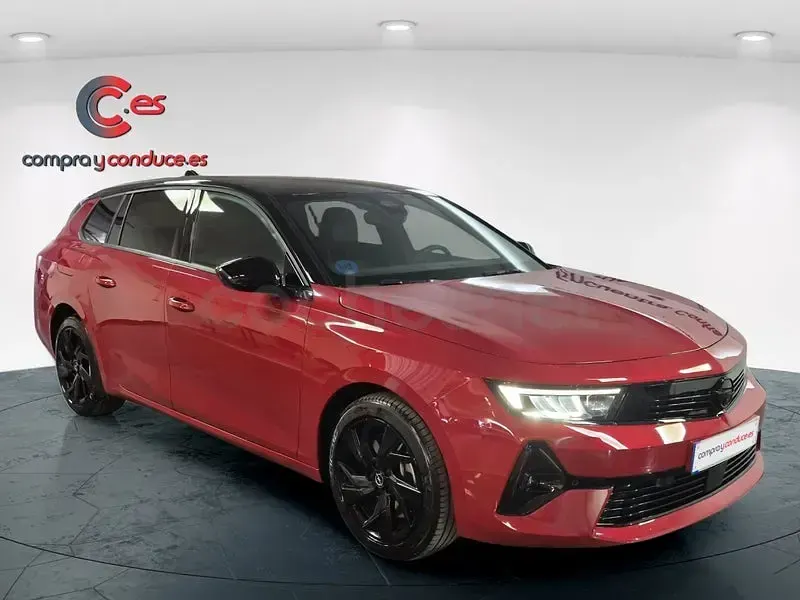 Nuevo Opel Astra 180 CV (132 kW) 2025 Rojo Utilitario