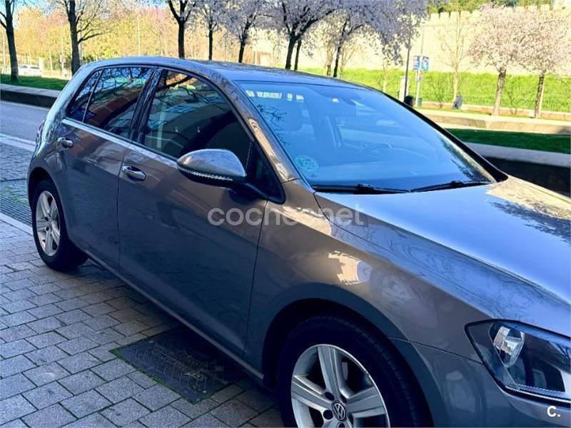 Usado VW Golf VII Advance 150 CV (110 kW) 2016 Gris / plata Berlina