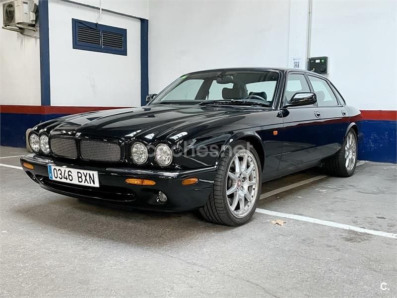 Negro Usado 2002 Jaguar XJR Berlina | 27.900 € - Imagen 1/4