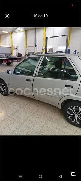 Usado Peugeot 106 60 CV (44 kW) 2001 Gris / plata Utilitario