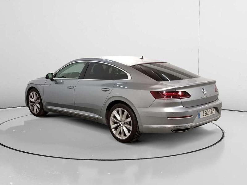 Usado VW Arteon Elegance 190 CV (139 kW) 2019 Gris Berlina