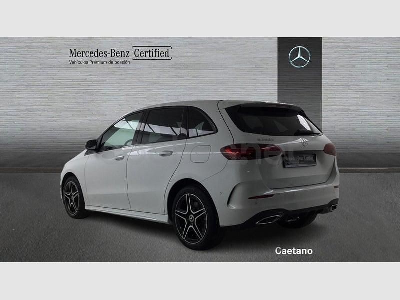 Usado Mercedes B250e 218 CV (160 kW) 2024 Blanco Monovolumen
