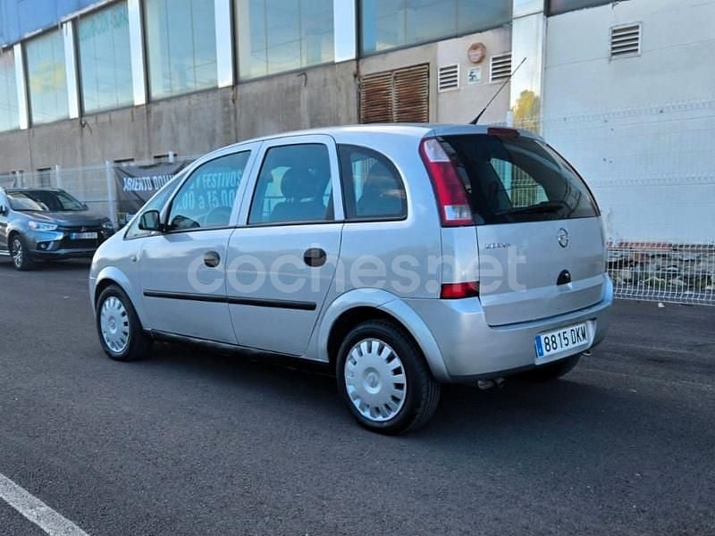 Usado Opel Meriva Enjoy 100 CV (73 kW) 2008 Gris / plata Monovolumen