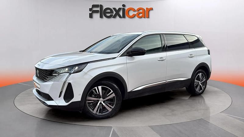 Usado Peugeot 5008 Allure 131 CV (96 kW) 2023 Blanco SUV