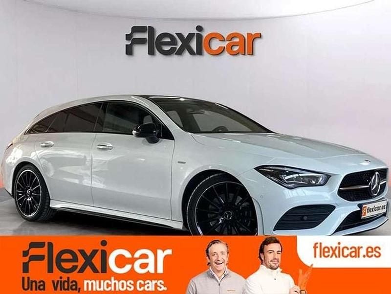 Blanco Usado 2022 Mercedes CLA200 Shooting Brake Familiar | 30.390 € (Buen precio) - Imagen 1/4