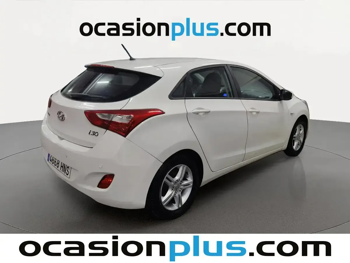 Usado Hyundai i30 101 CV (74 kW) 2013 Blanco Utilitario