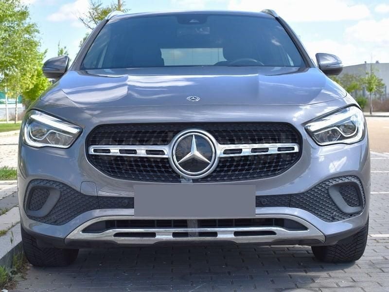 Usado Mercedes GLA200 163 HP (119 kW) 2021 Cinzento SUV