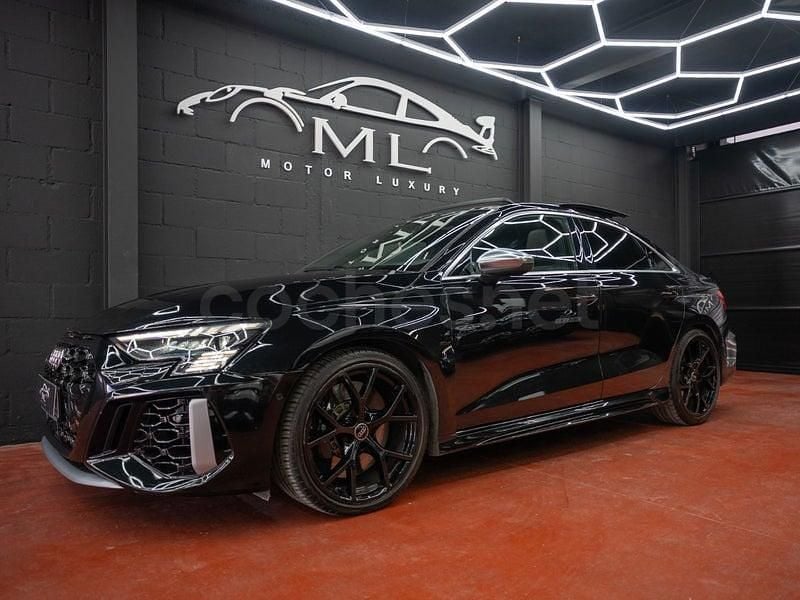 Usado Audi RS3 Sport 400 CV (294 kW) 2022 Negro Berlina