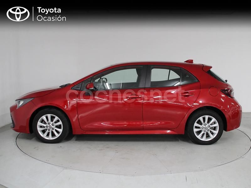 Usado Toyota Corolla Active 140 CV (102 kW) 2024 Rojo Berlina