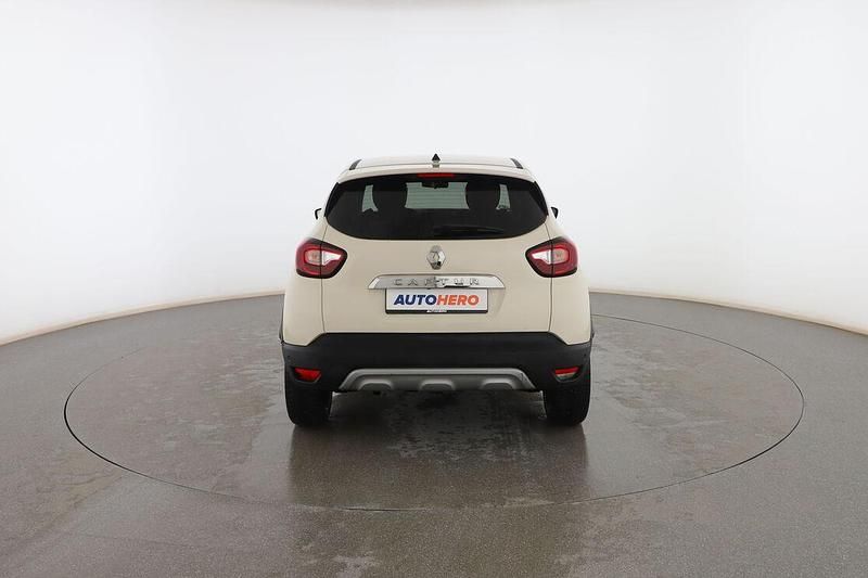 Usado Renault Captur Zen 90 HP (66 kW) 2019 Bege SUV