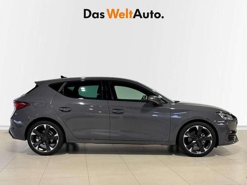 Usado Cupra Leon 150 HP (110 kW) 2024 Cinzento Citadino