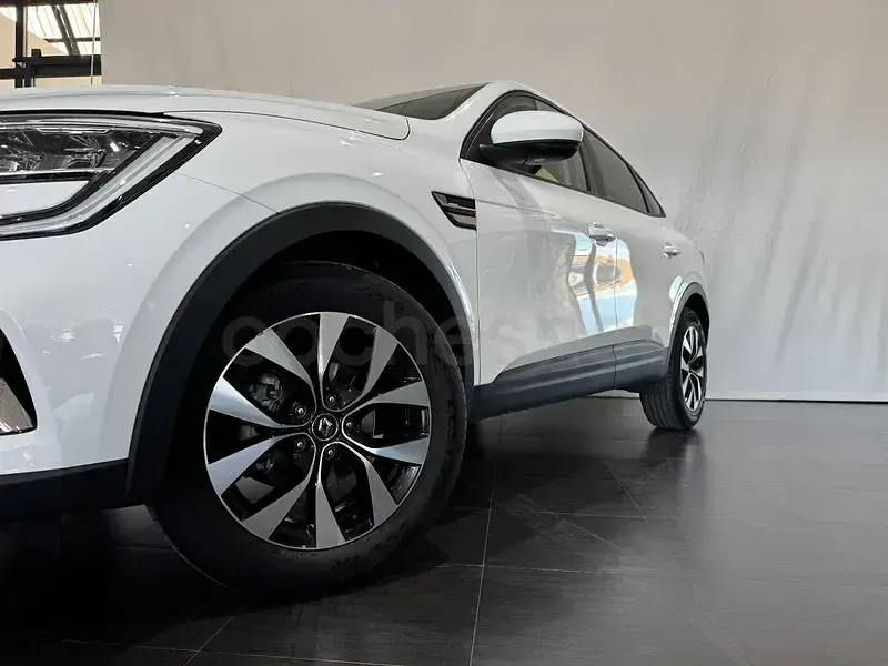 Usado Renault Arkana Equilibre 140 CV (102 kW) 2023 Blanco SUV