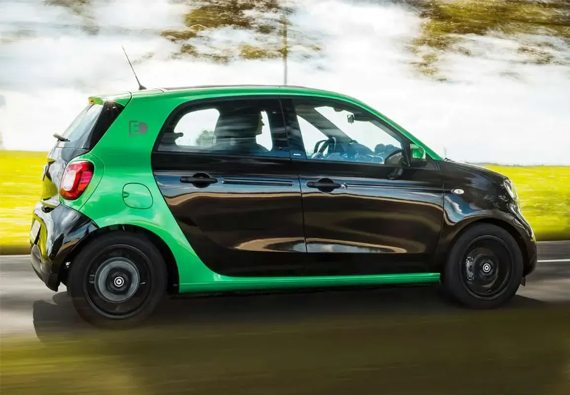 Usado Smart ForFour Electric Drive Passion 60 kW (82 CV) 2018 Gris Utilitario