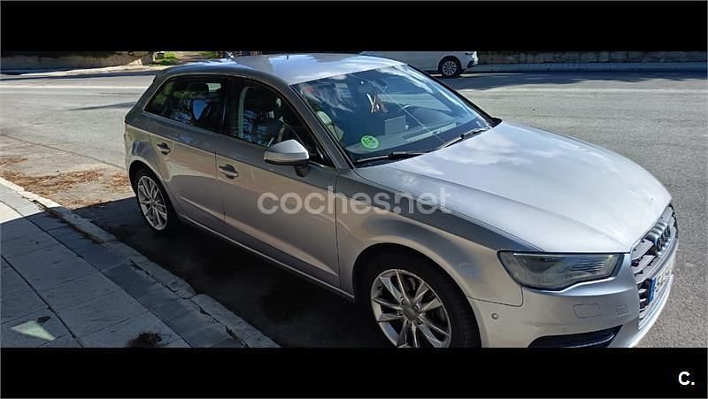 Usado Audi A3 Advanced 180 CV (132 kW) 2015 Gris / plata Berlina
